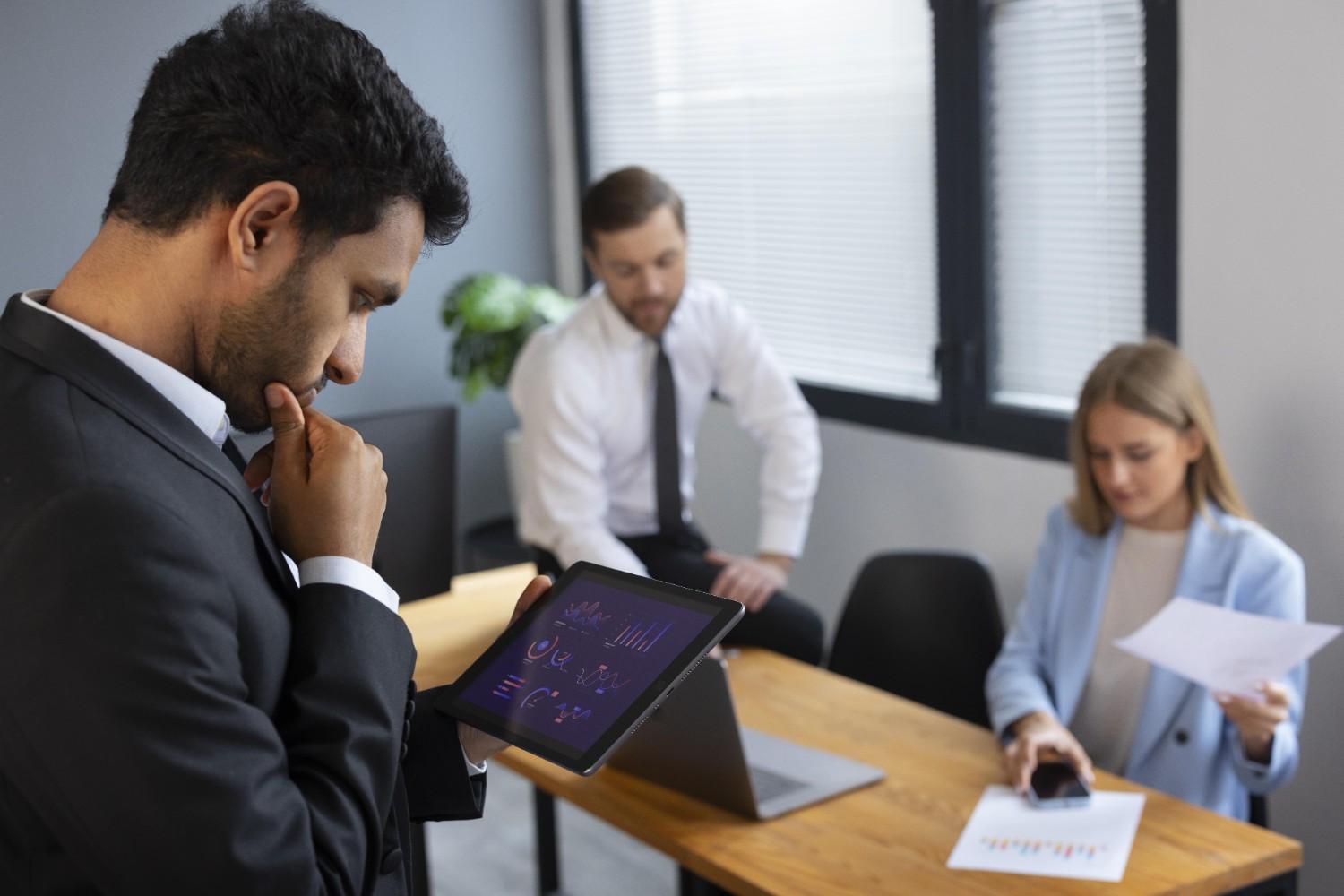 business-person-m40tech